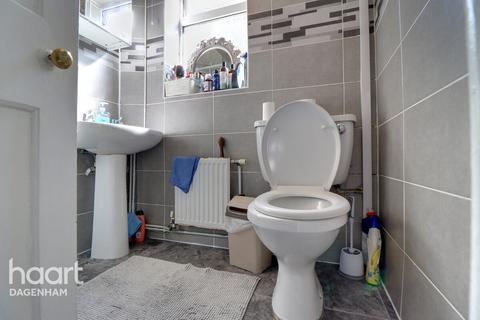 undefined, Spurling Road, Dagenham