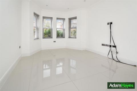 undefined, Gainsborough Road, London N12