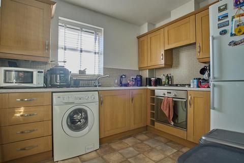 2 bedroom flat to rent, Station Road, Stoney Stanton, Leicester