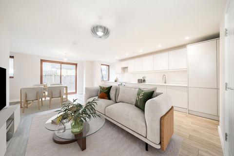 undefined, Russell Road, Mitcham CR4