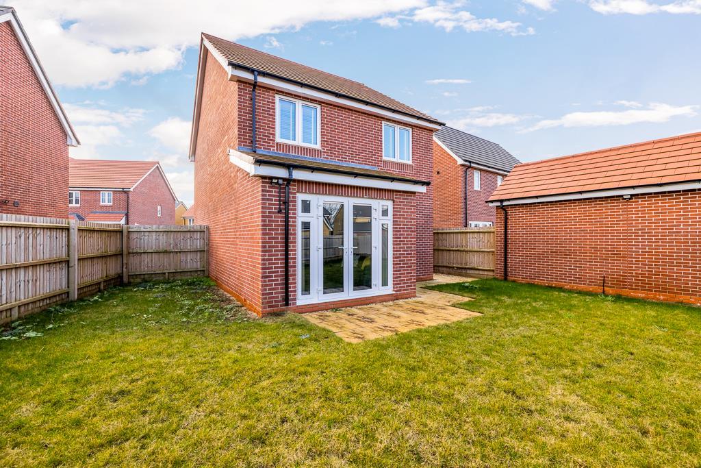 7 Sunflower Avenue (Pinchbeck)-12.jpg
