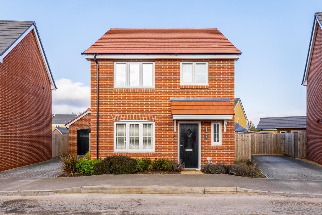 7 Sunflower Avenue (Pinchbeck)-4.jpg
