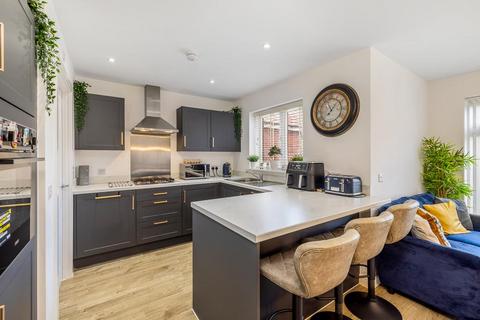 3 bedroom detached house for sale, Sunflower Avenue, Pinchbeck