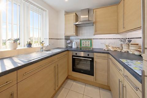 1 bedroom retirement property for sale, Thwaytes Court, Minster Drive, Herne Bay, CT6 8BF