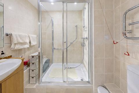 1 bedroom retirement property for sale, Thwaytes Court, Minster Drive, Herne Bay, CT6 8BF