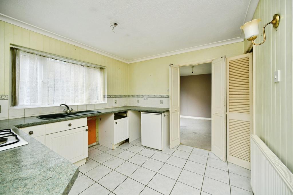 Kitchen Pic 3