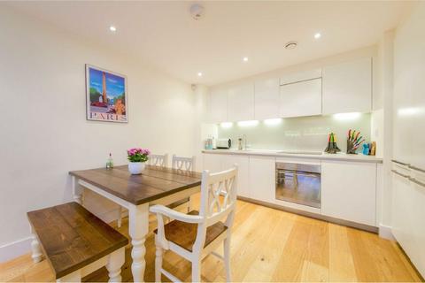 2 bedroom flat for sale, Tiltman Place, London N7