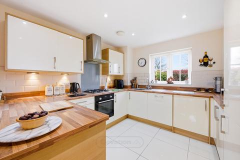 3 bedroom detached house for sale, Harkness Court, Hanslope, MK19