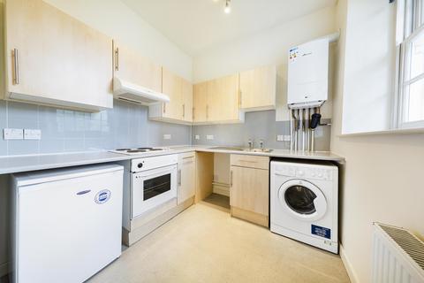 undefined, Clifton Road, Clifton