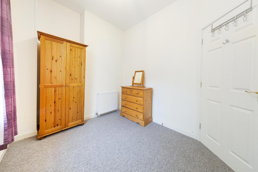 Bedroom ()