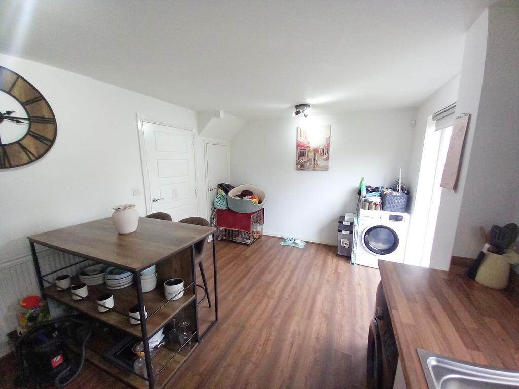 Dining kitchen