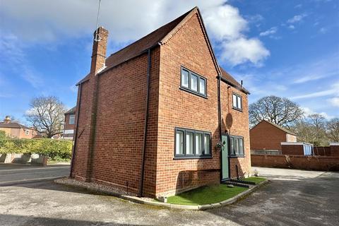 2 bedroom detached house for sale, The Rookery, Alcester