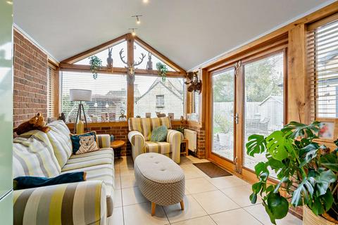 4 bedroom detached house for sale, Lea View, Ryhall, Stamford