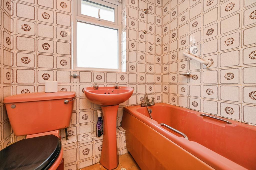 Bathroom W/C