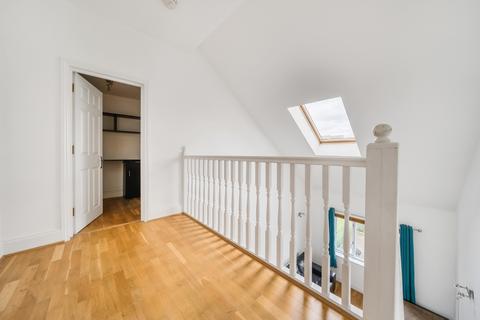 undefined, Sopwith Way, Kingston Upon Thames, KT2