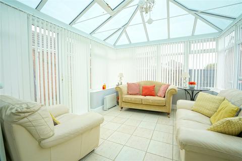 2 bedroom bungalow for sale, Meadow View Drive, Ravenfield, Rotherham, South Yorkshire, S65
