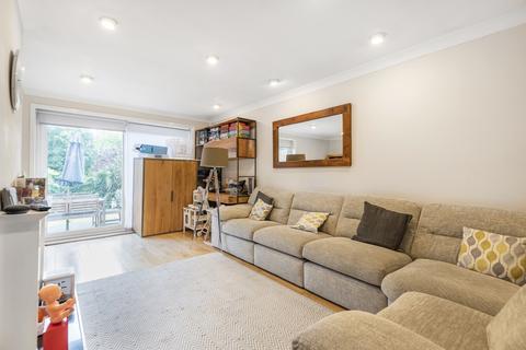 3 bedroom house to rent, Littlecote Close, Southfields, SW19