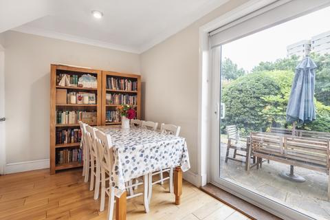 3 bedroom house to rent, Littlecote Close, Southfields, SW19