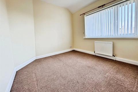3 bedroom terraced house to rent, Weldon Crescent, High Heaton, Newcastle Upon Tyne, NE7