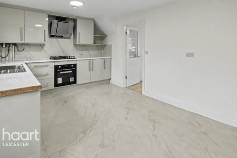 3 bedroom semi-detached house for sale, Kelso Green, Leicester