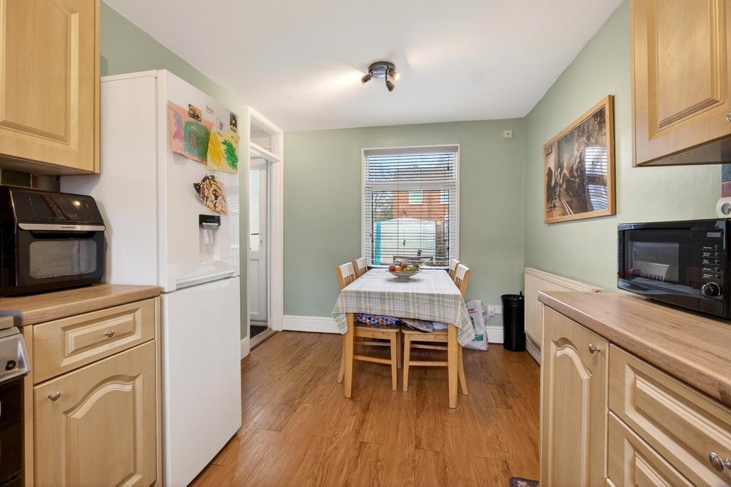 Kitchen Dining Room (2)