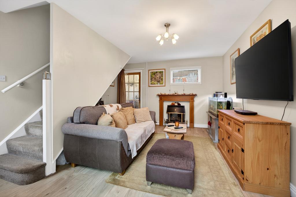 Living Room (2)