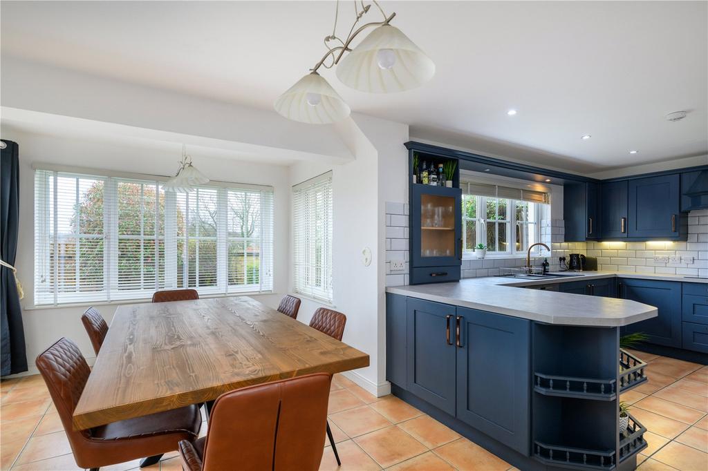 Dining Room/Kitchen