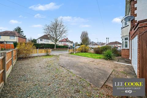 3 bedroom semi-detached house for sale, Green Lane, Wolverhampton WV6