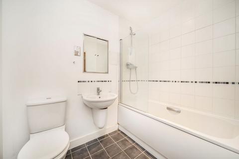 undefined, Western Gateway, London E16
