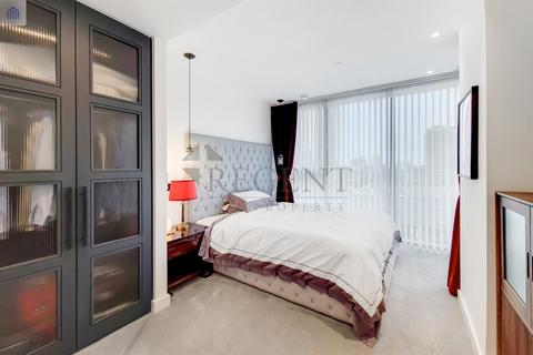 3 bedroom apartment to rent, Saffron Wharf, Merino Gardens, E1W