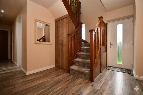 5 bedroom detached bungalow for sale, Canada Drive, Cherry Burton