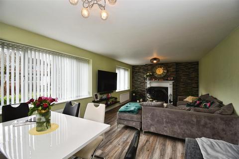 5 bedroom detached bungalow for sale, Canada Drive, Cherry Burton