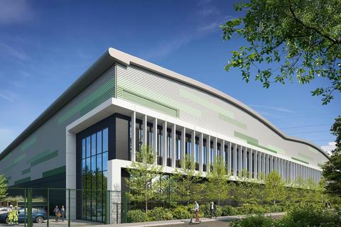 Distribution warehouse to rent, St Albans Rd South Mimms EN6 3ND