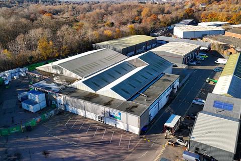 Warehouse to rent, Tolpits Ln Watford WD18 9QP