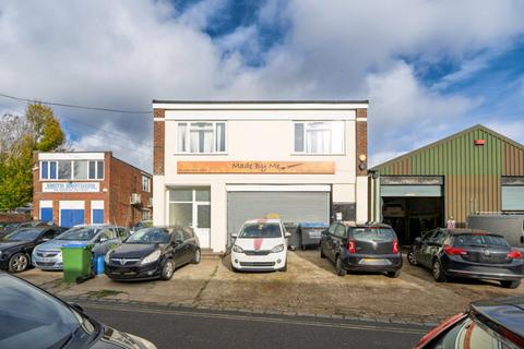 Retail property (high street) for sale, 202 West St Fareham PO16 0HF