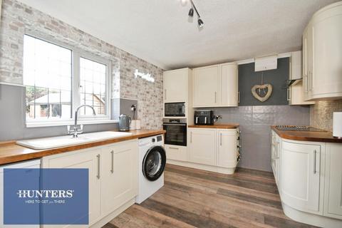 4 bedroom detached house for sale, Limecroft View, Wingerworth, Chesterfield, S42 6NR