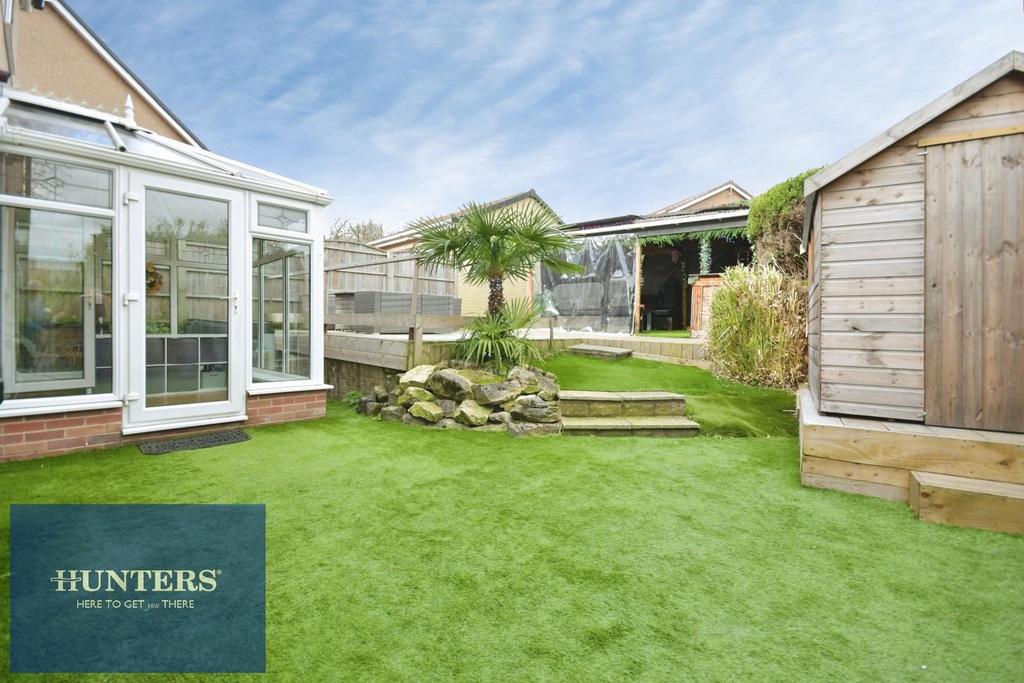 REAR GARDEN 01.jpg
