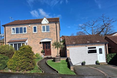 4 bedroom detached house for sale, Limecroft View, Wingerworth, Chesterfield, S42 6NR