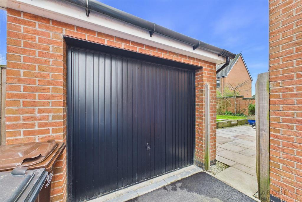 CAM03473 G0-PR0592-STILL047.jpg