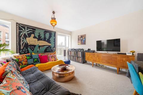 Mullins Place, SW4