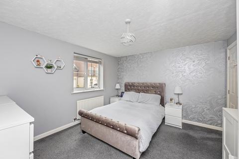 undefined, Oakhill Chase, Crawley RH10