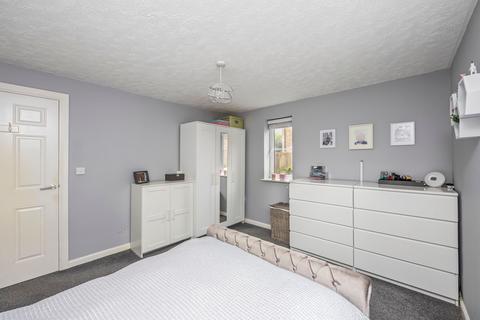 undefined, Oakhill Chase, Crawley RH10