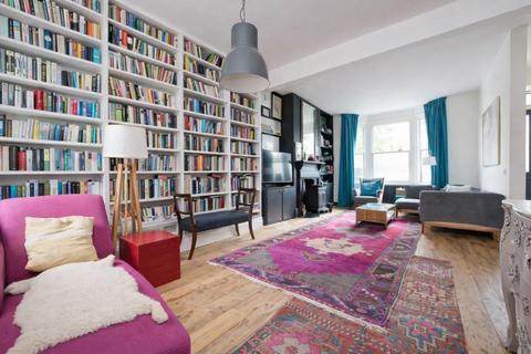 4 bedroom property to rent, Wakeman Road, London NW10