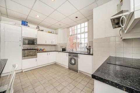 3 bedroom flat for sale, George Street, London W1H