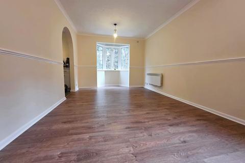 undefined, Autumn Drive, Sutton SM2