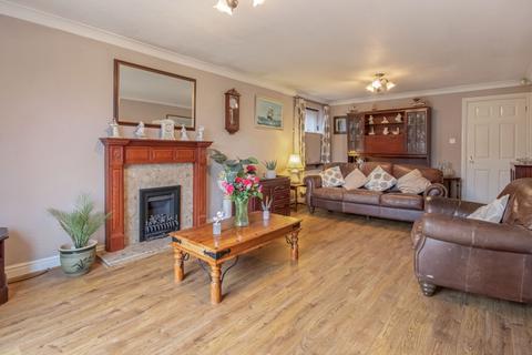 2 bedroom bungalow for sale, Hickton Drive Chilwell, Beeston, Beeston, Nottingham, Nottinghamshire, NG9