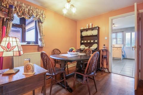 2 bedroom bungalow for sale, Hickton Drive Chilwell, Beeston, Beeston, Nottingham, Nottinghamshire, NG9