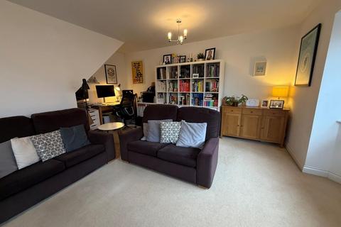 3 bedroom end of terrace house for sale, Connolly Road, Northampton NN5