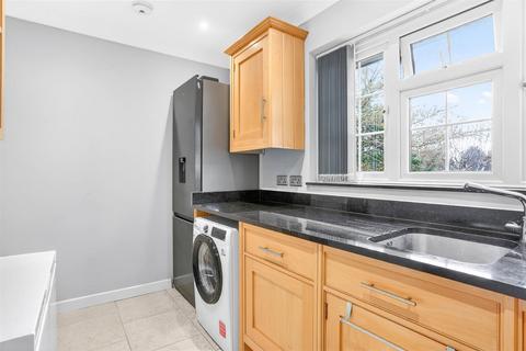 undefined, Worcestor Road, Sutton SM2