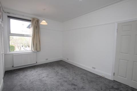 2 bedroom apartment to rent, Heriot Road, NW4